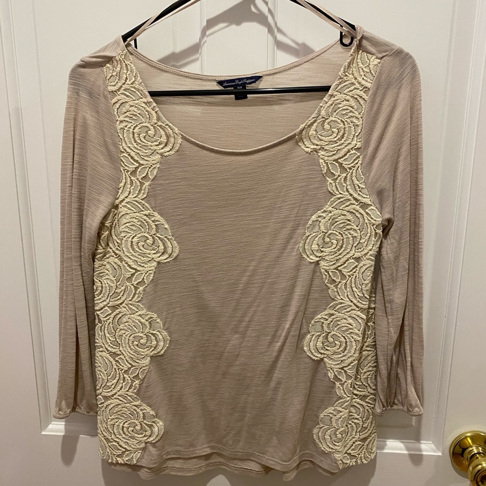 American Eagle Floral Long Sleeve